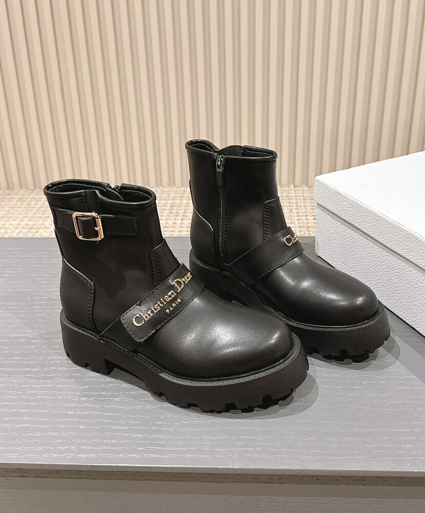 D-Quest Ankle Boot