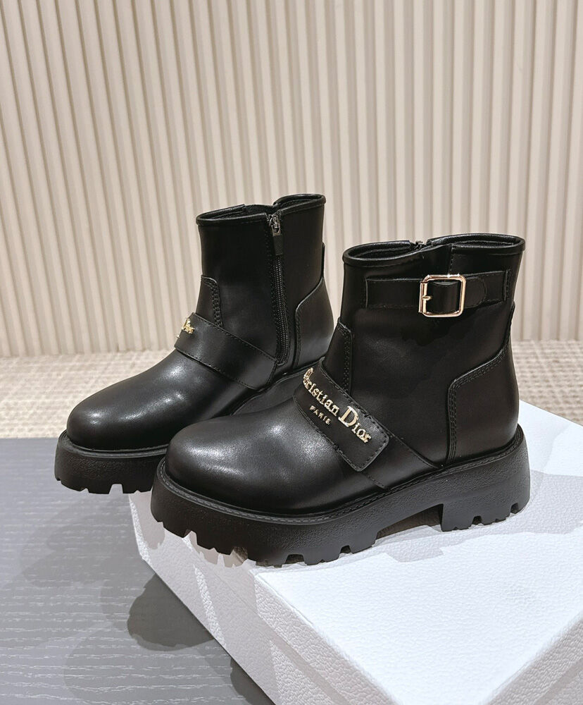 D-Quest Ankle Boot