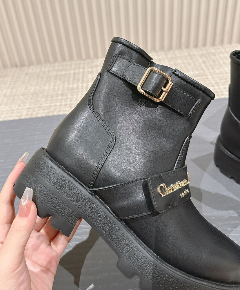 D-Quest Ankle Boot