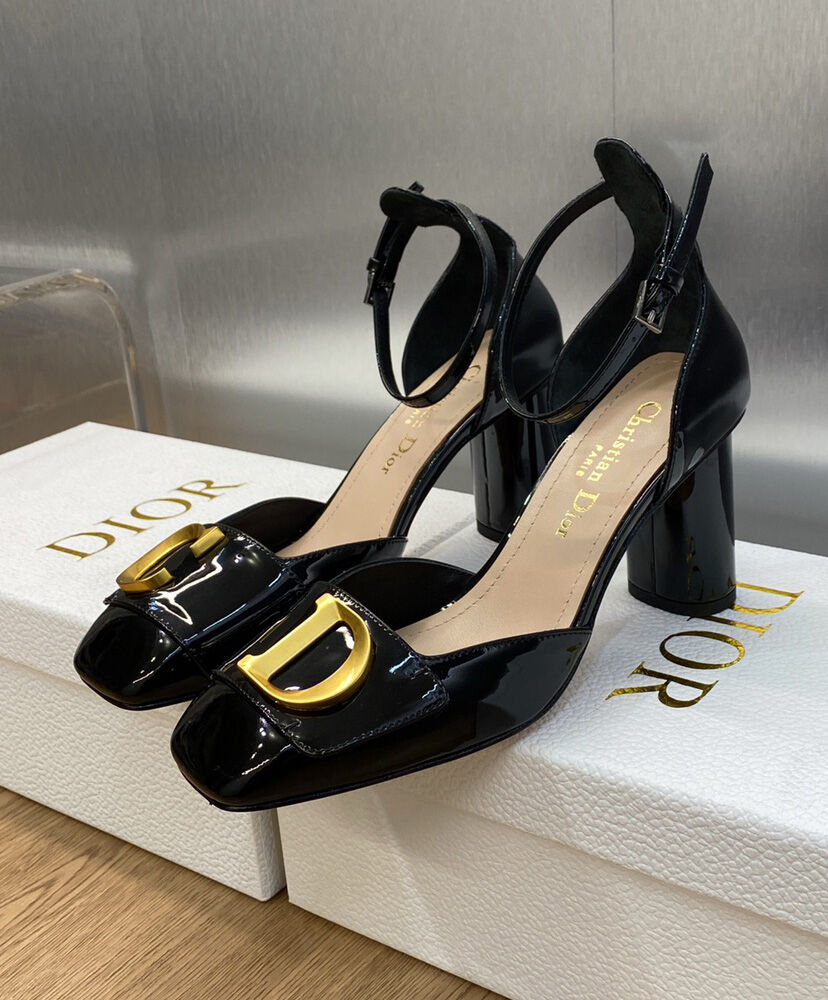 C'est Dior Pump