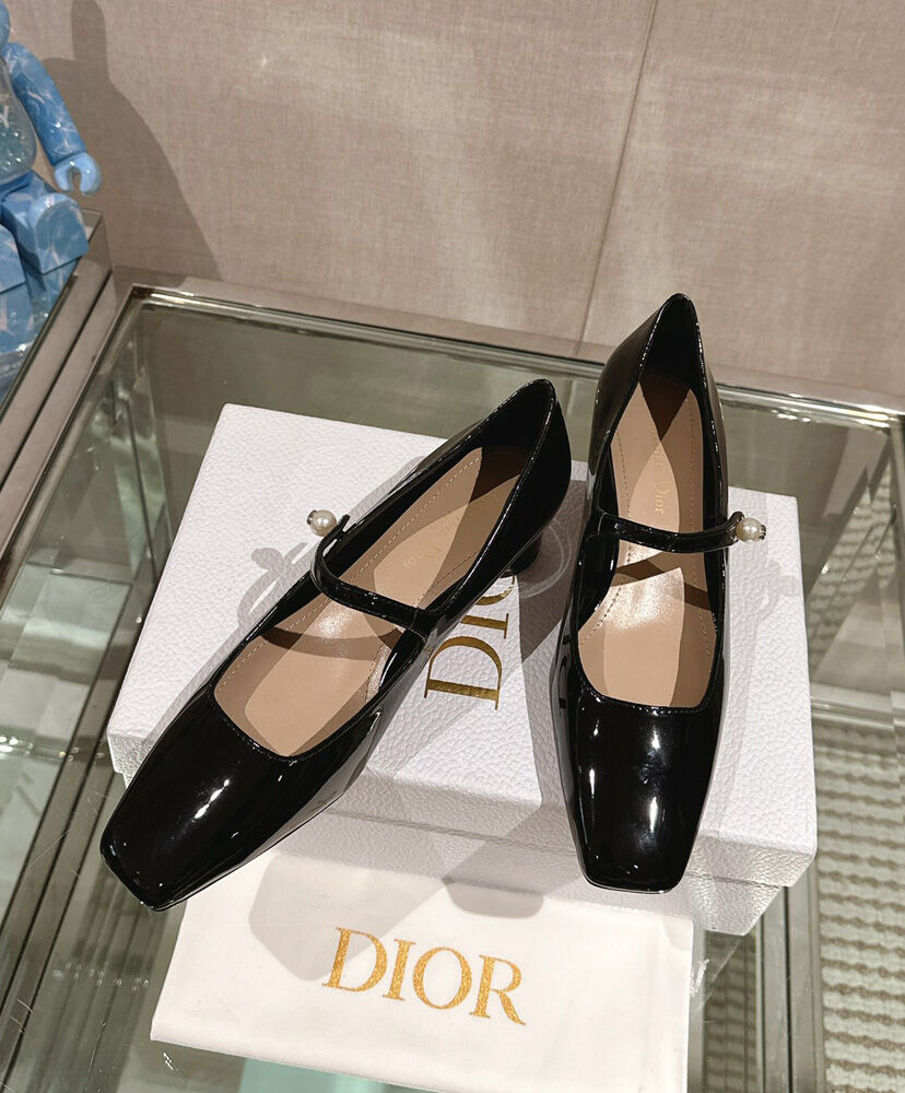 Jolie Dior Pump