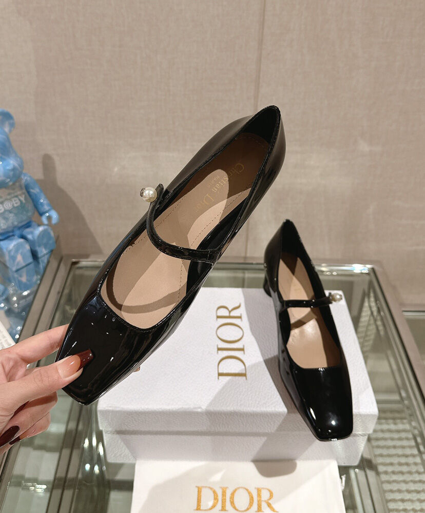 Jolie Dior Pump