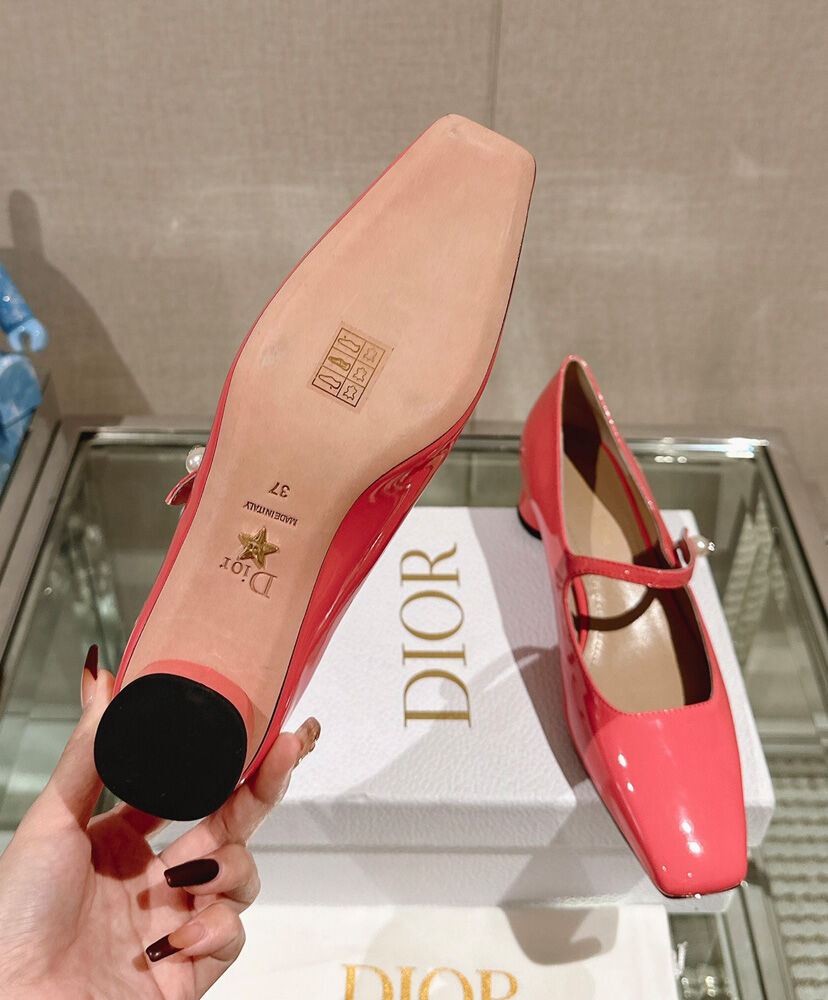 Jolie Dior Pump