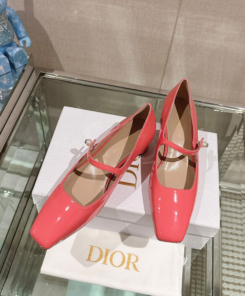 Jolie Dior Pump