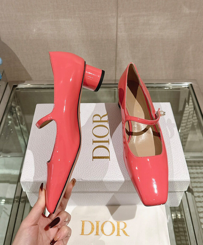 Jolie Dior Pump