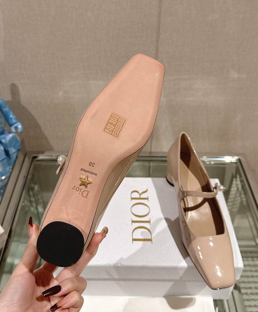 Jolie Dior Pump