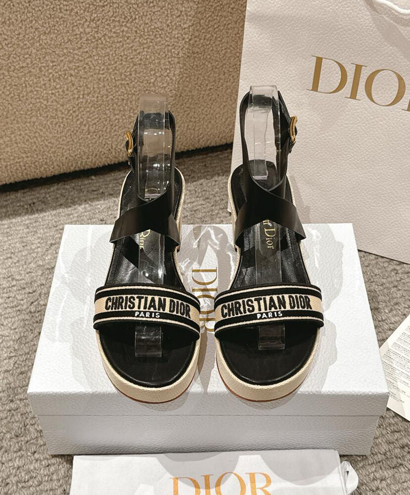 Dway heeled sandal