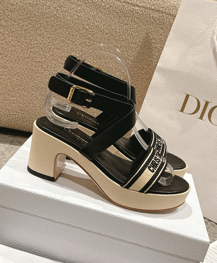 Dway heeled sandal