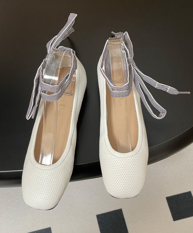 D-Journey Lace-Up Ballet Flat