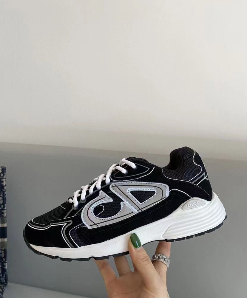 B30 Sneaker