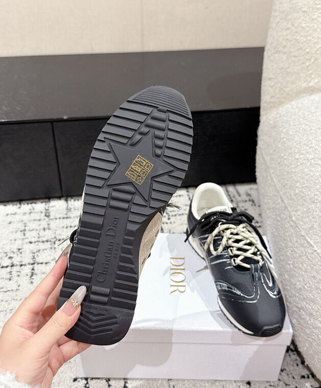 D-Sketch Sneaker
