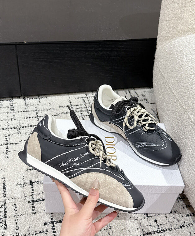 D-Sketch Sneaker