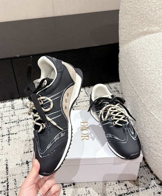 D-Sketch Sneaker