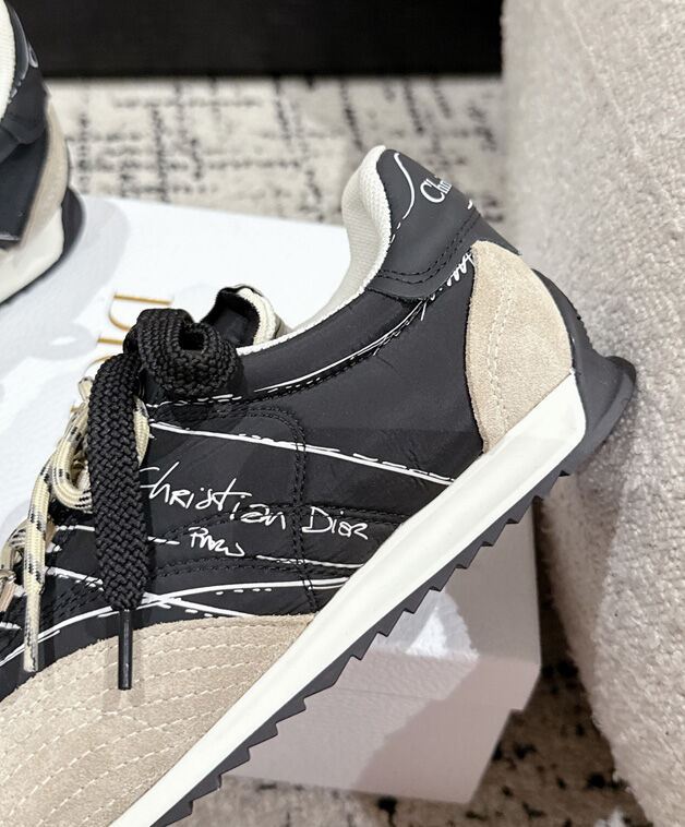 D-Sketch Sneaker