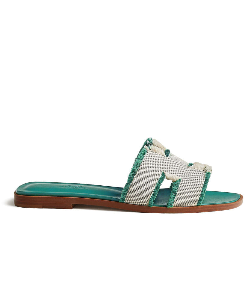 Oran Sandal