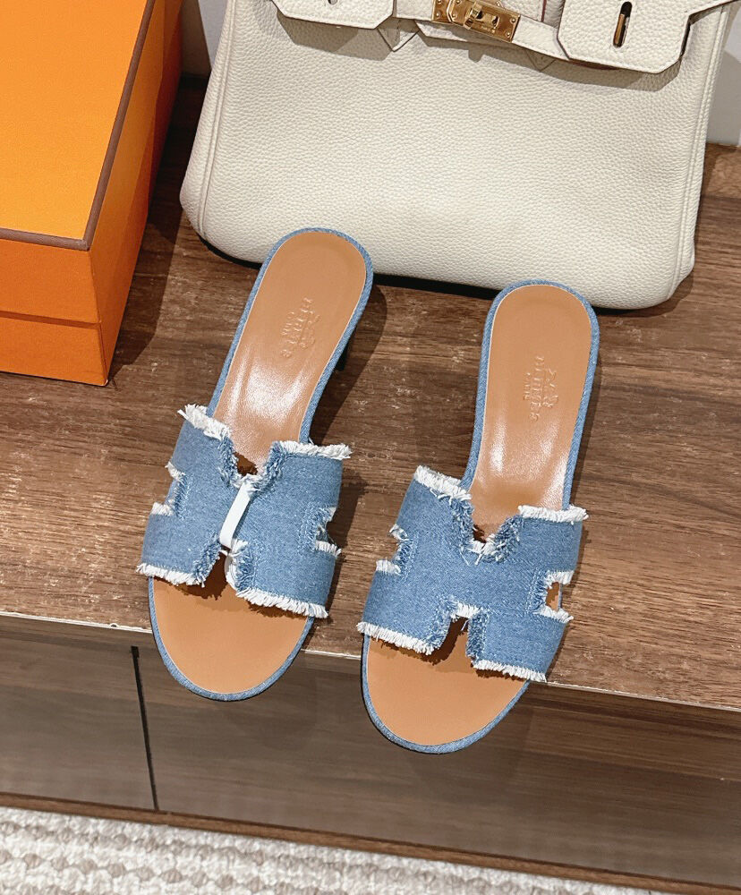 Oasis Sandal