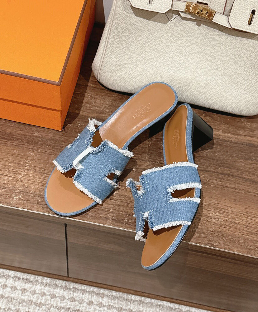 Oasis Sandal