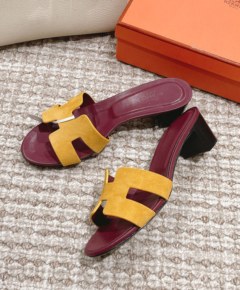 Oasis Sandal