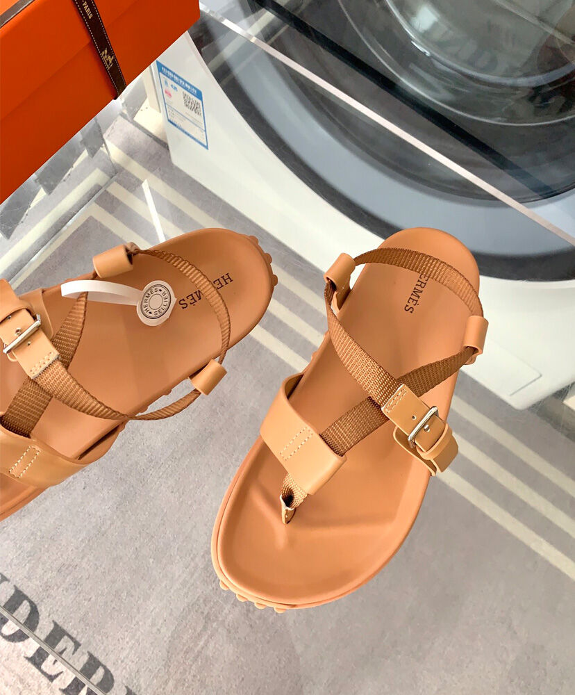 Inboard Sandal