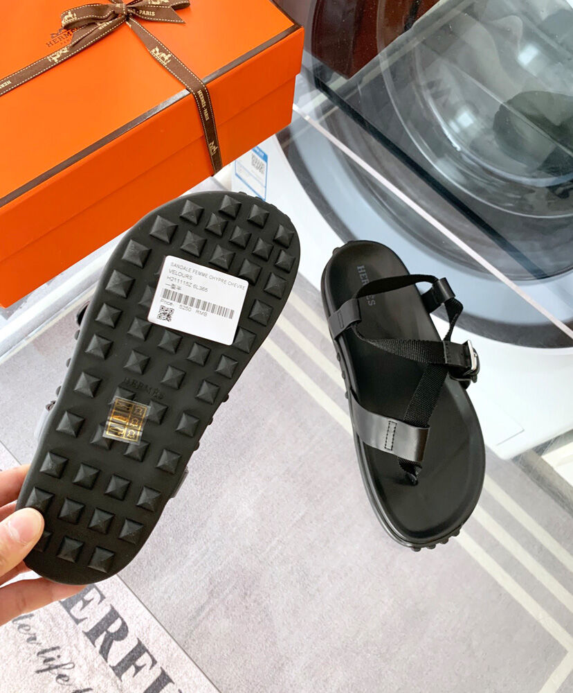 Inboard Sandal