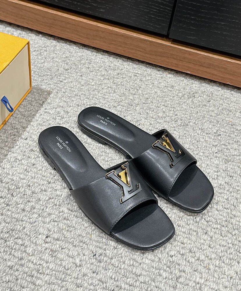 LV Capri Flat Mule