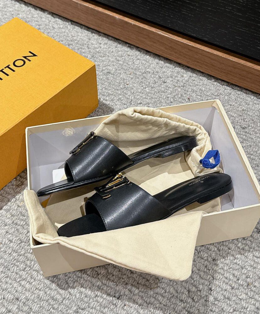 LV Capri Flat Mule