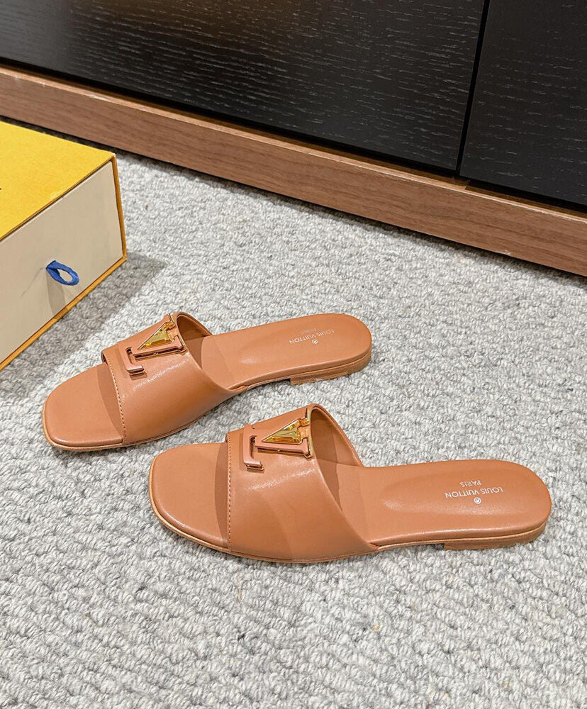 LV Capri Flat Mule