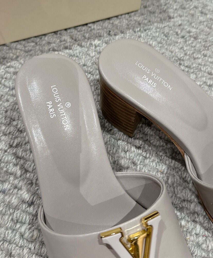 LV Capri Mule