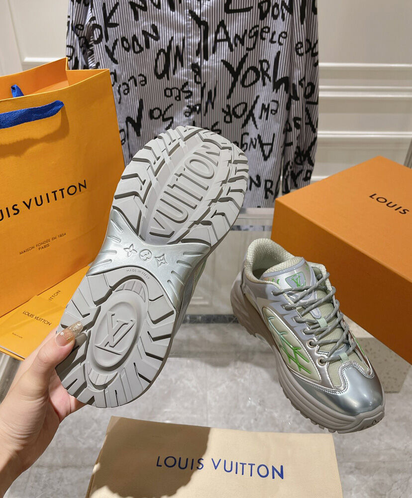 LV Discovery Lace Up