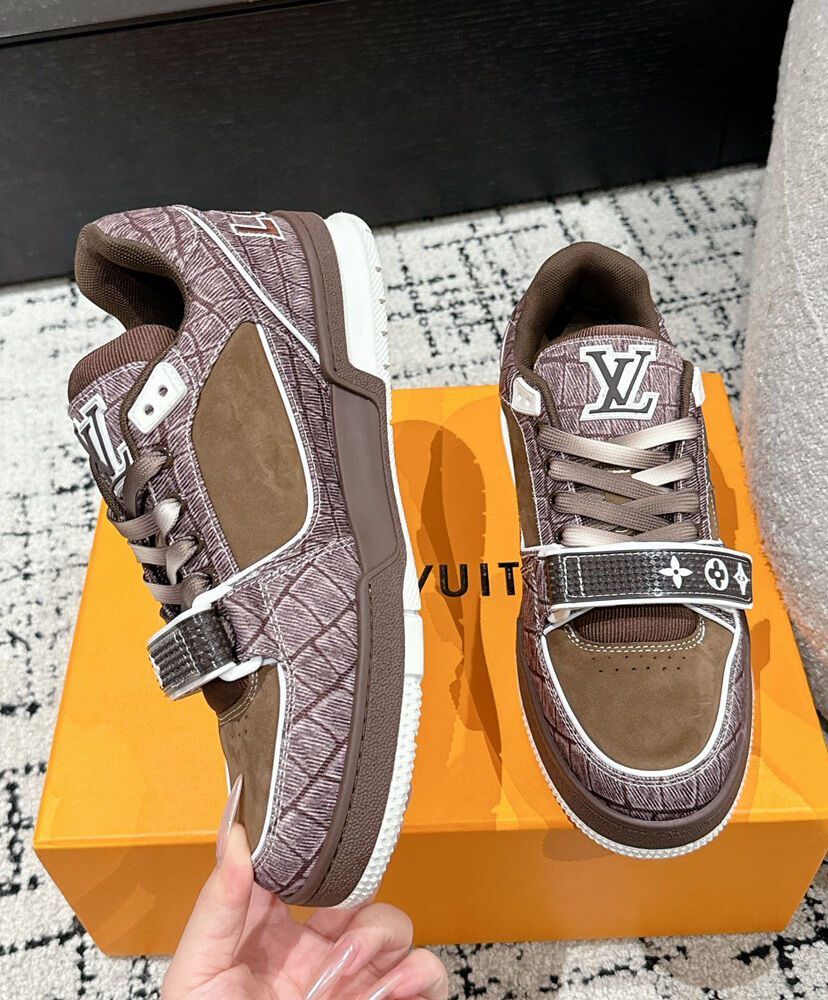 LV Trainer Sneaker