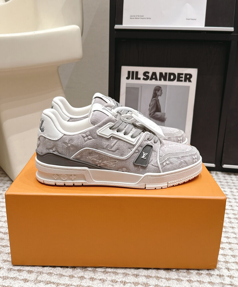 LV Trainer Sneaker