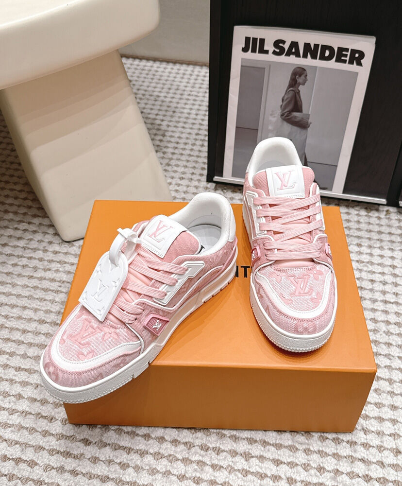 LV Trainer Sneaker