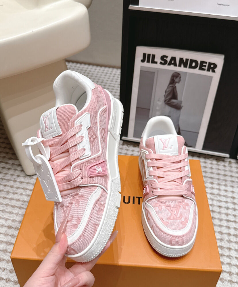 LV Trainer Sneaker
