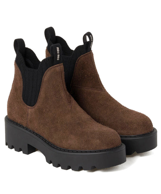 Utility Chelsea Boot