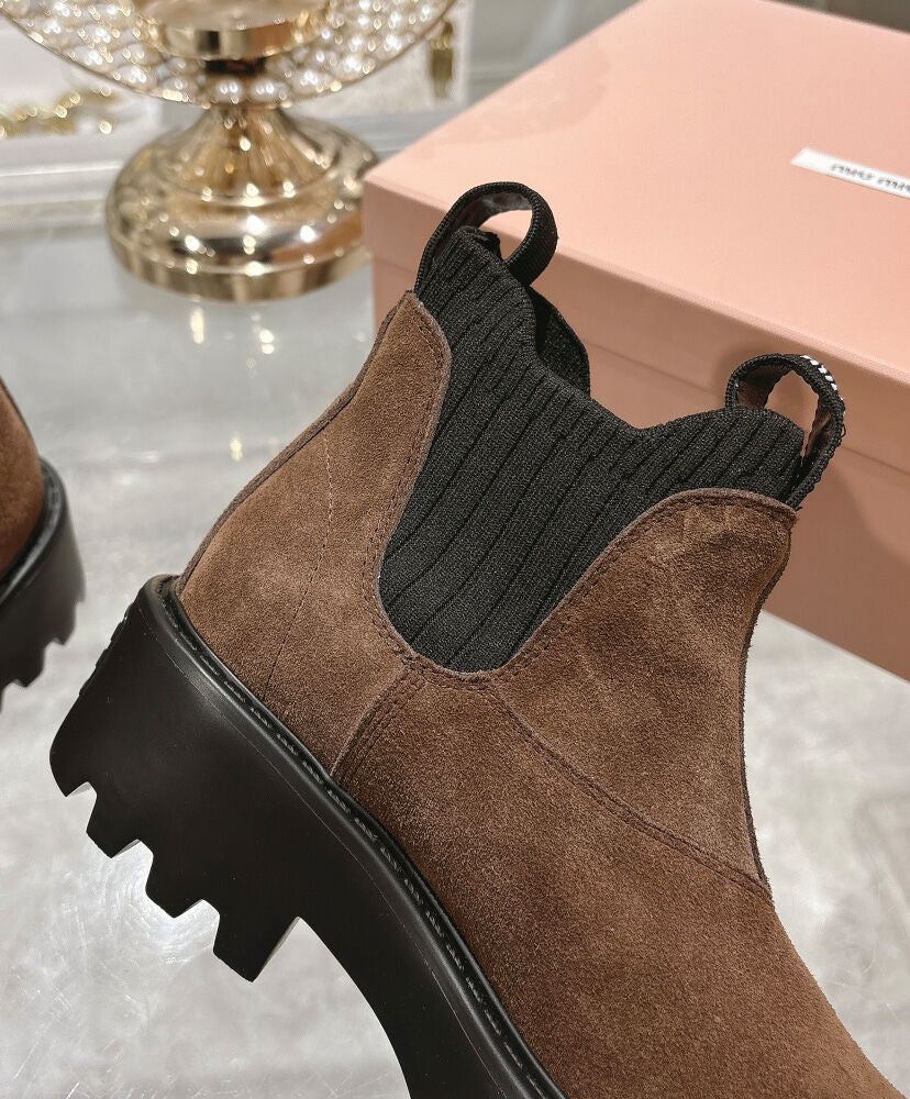 Utility Chelsea Boot