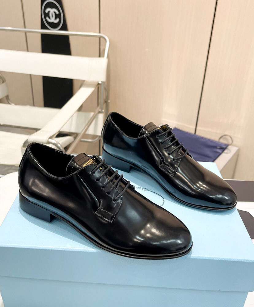 Patent Leather Lace-up Shoes