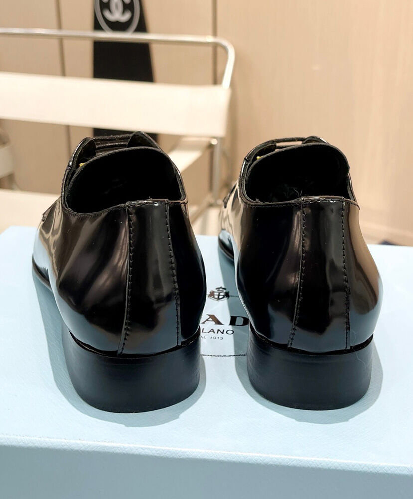Patent Leather Lace-up Shoes