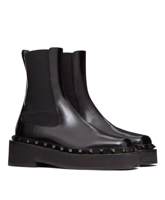 M-Way Rockstud Beatle In Calfskin With Tone-On-Tone Studs 50 MM