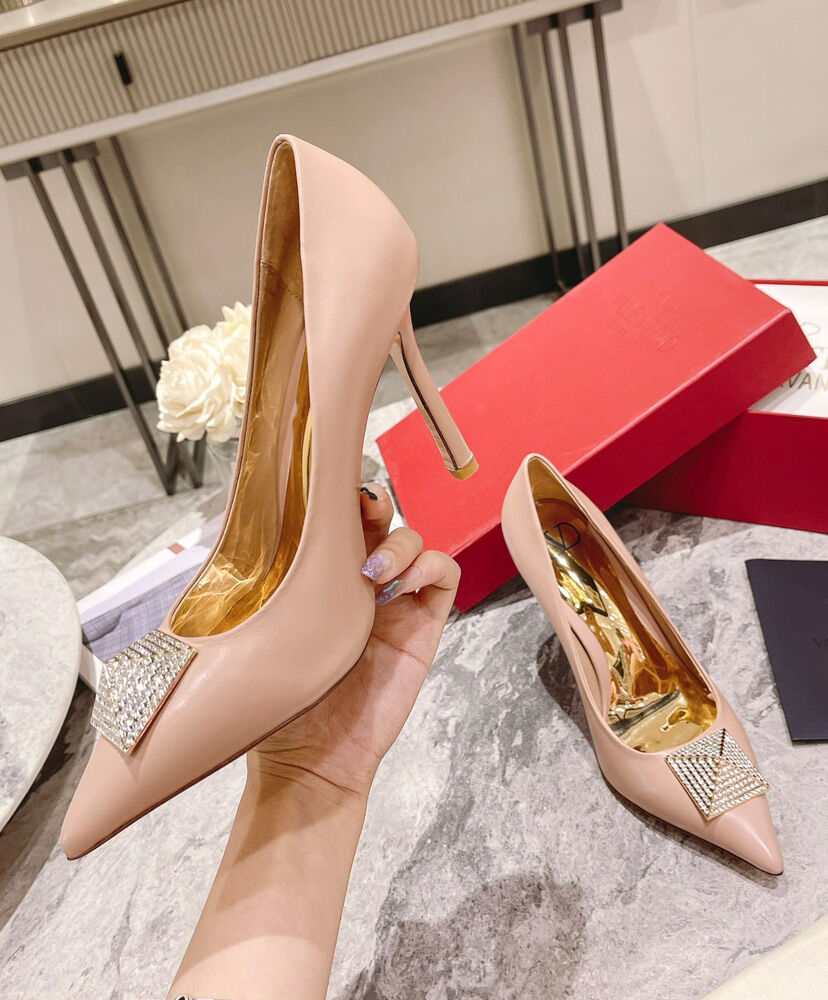 One Stud 100mm Satin Pumps