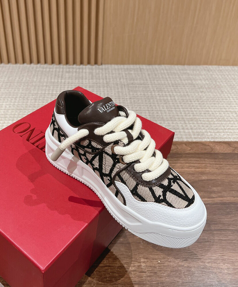 One Stud XL Low-Top Sneakers