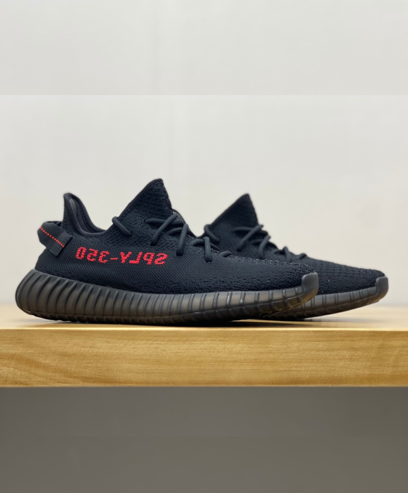 Yeezy Boost 350 V 2 Bred