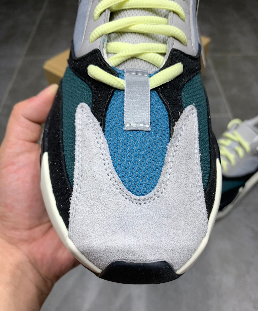 Yeezy Boost 700 Wave Runner