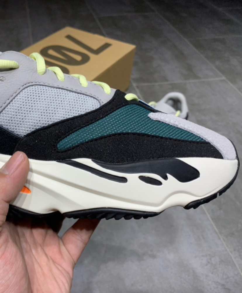 Yeezy Boost 700 Wave Runner