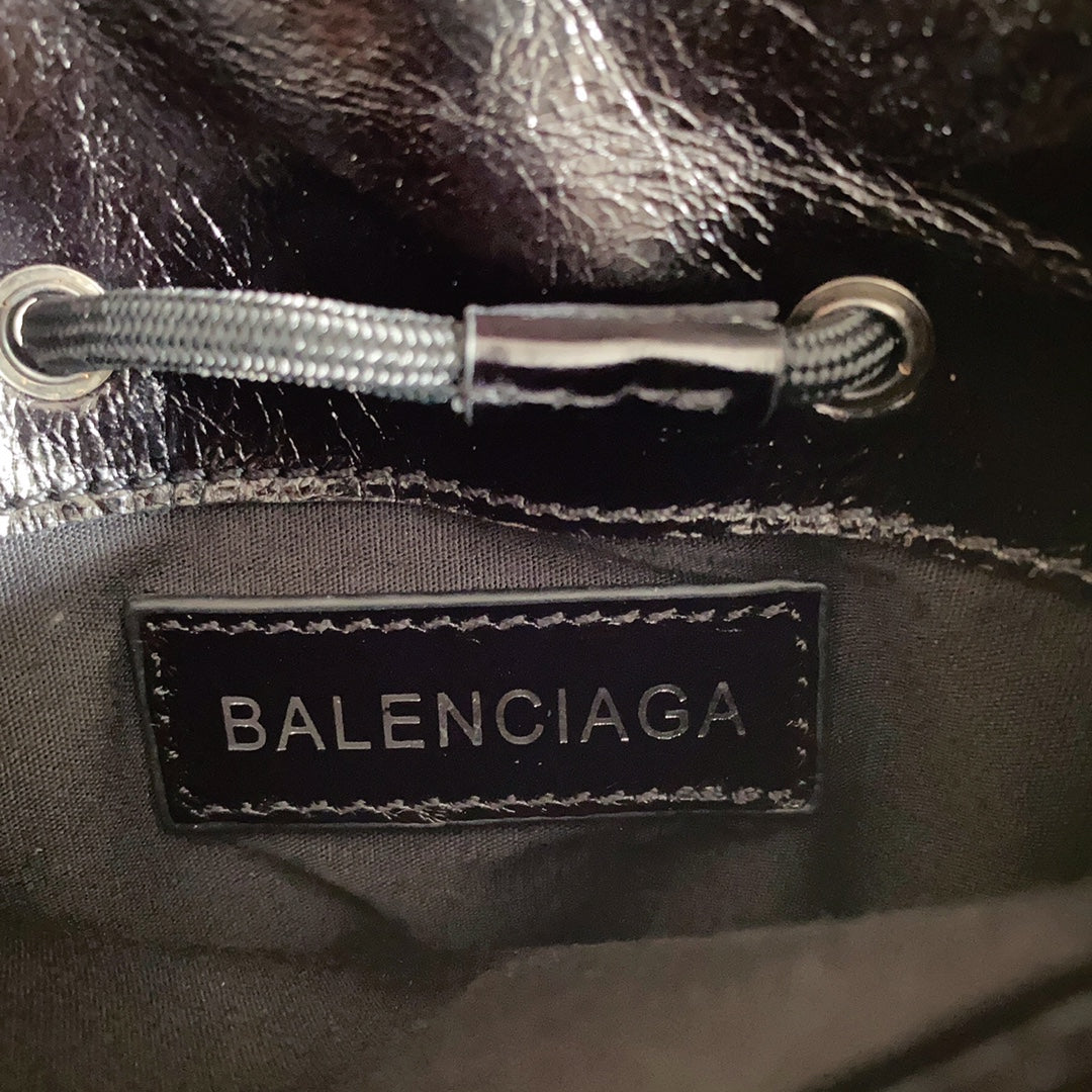 Balenciaga Graffiti Explorer Pouch - MarKat store