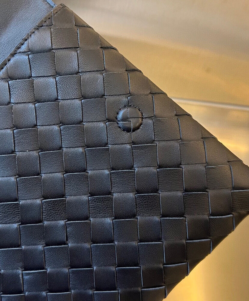 Leather Intrecciato Flap Pouch