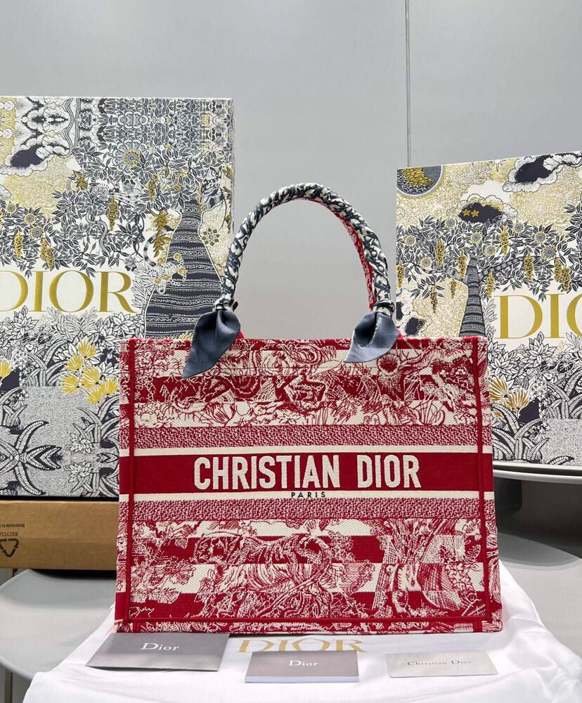 Medium Dior Book Tote