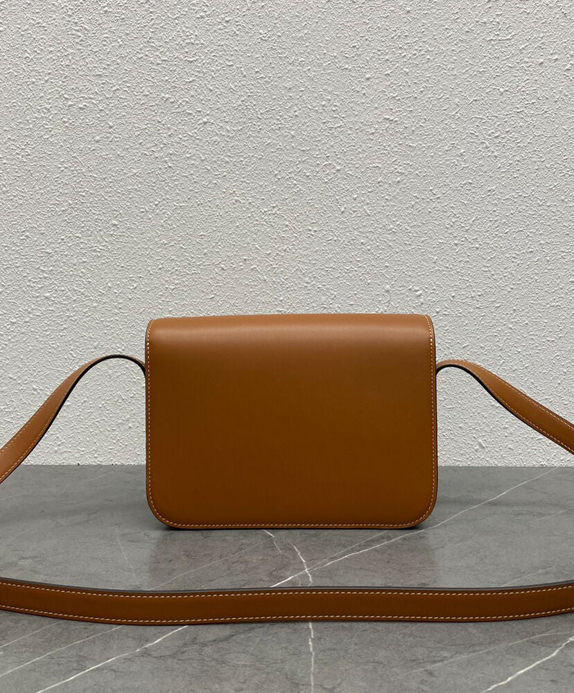 Classique Cuir Triomphe Bag In Natural Calfskin