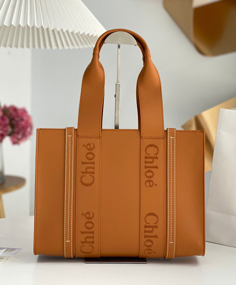 Medium Woody Tote Bag