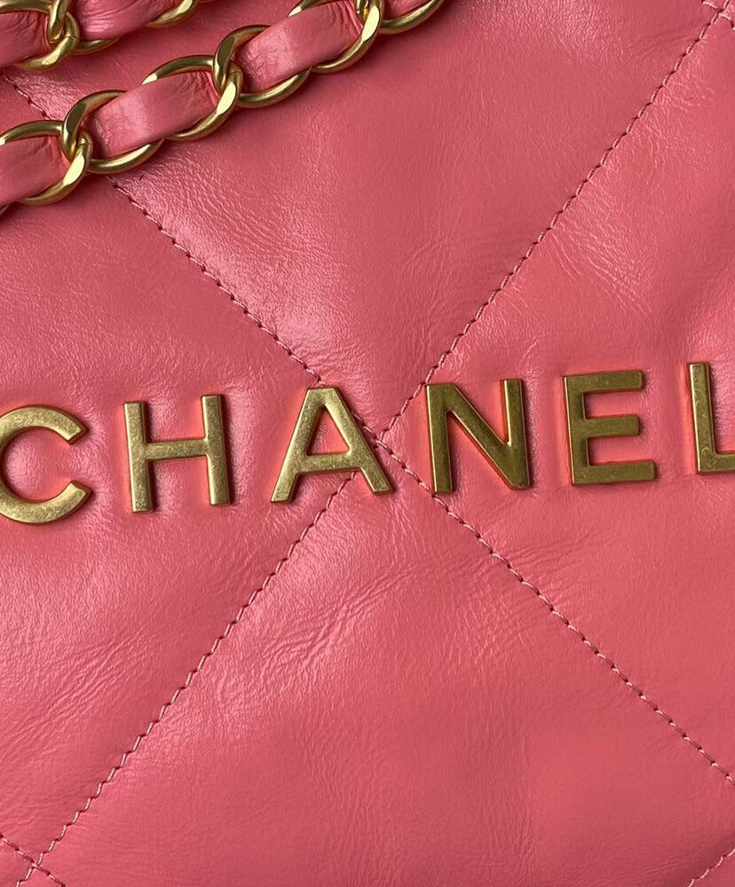 Chanel 22 Small Handbag