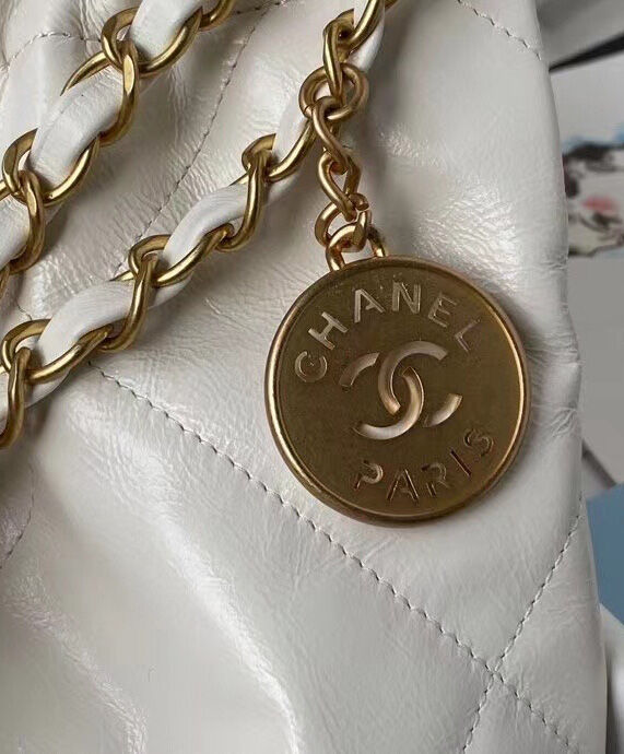 Chanel 22 Small Handbag